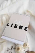 Lade das Bild in den Galerie-Viewer, Tischkalender &quot;NÄHER&quot; Wochenkalender
