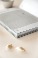 Lade das Bild in den Galerie-Viewer, A5 Hardcover REZEPTBUCH - Die Geheime Zutat ist immer Liebe
